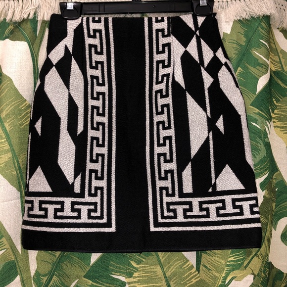 Zara Geometric Black and Grey Mini Skirt - Picture 8 of 8